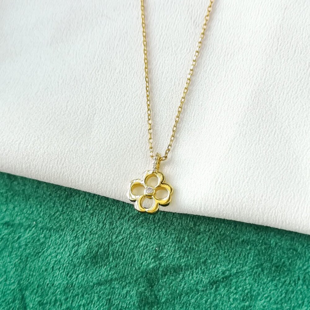 KATE SPADE Spade Floral Gold Mini Pendant Necklace NEW
